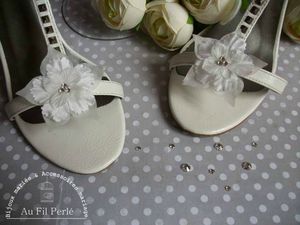 Clips chaussures trio fleurs de soie ivoire strass