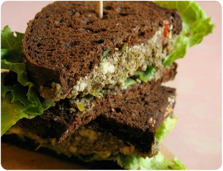 sandwichguacamoletofu_2