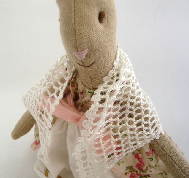 chale pour poupee lapin souris