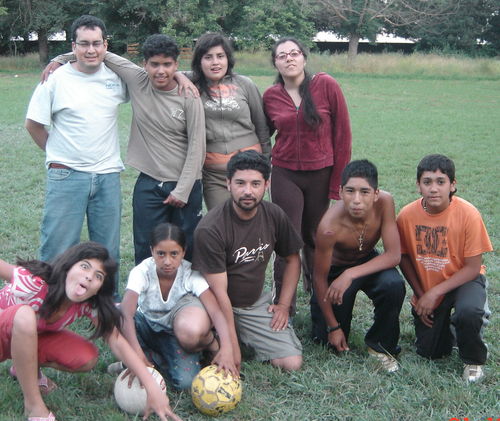 Un equipo de football con el tío Beto, la tía Eli y el tío Cristián
