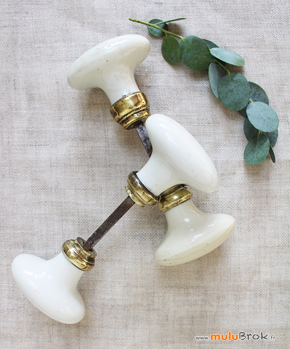 POIGNEES-PORTE-Porcelaine-2-muluBrok-Brocante