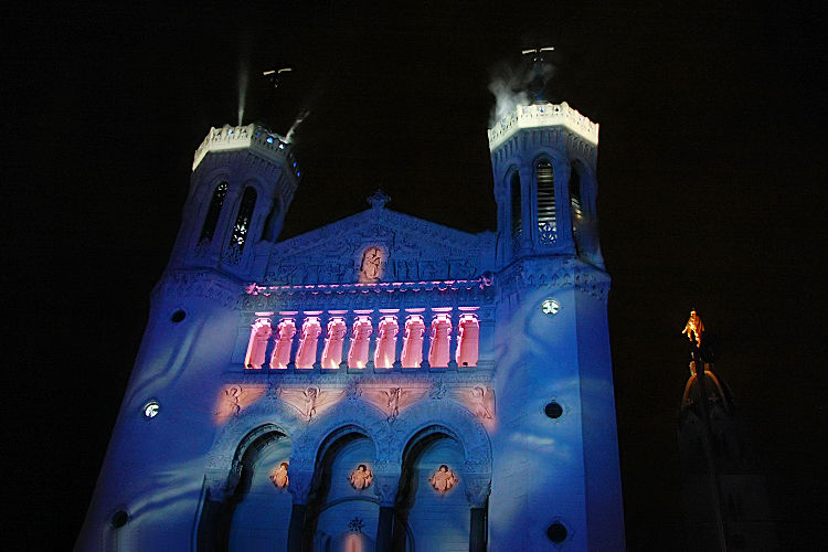 02b - La basilique vue de côté