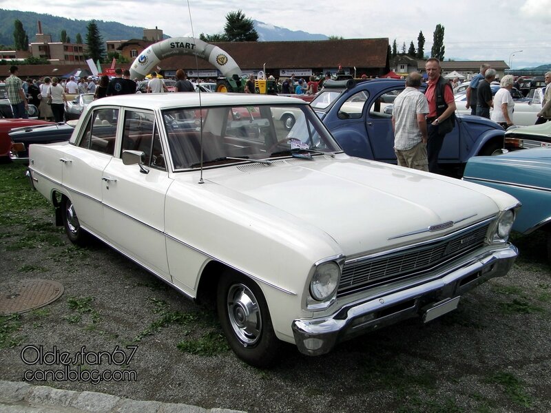 chevrolet-chevy-2-nova-sedan-1966-01