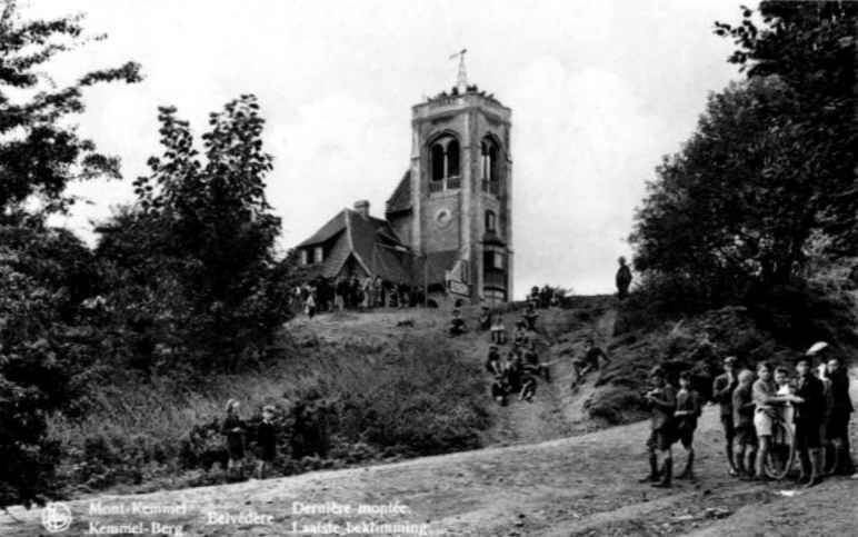 Mont Kemmel église1