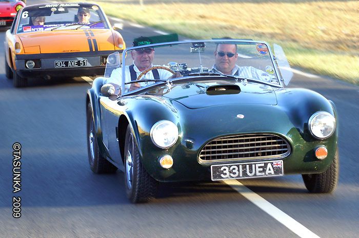 Classiccars_Gueux_CopyrightTasunkaphotos2009_04