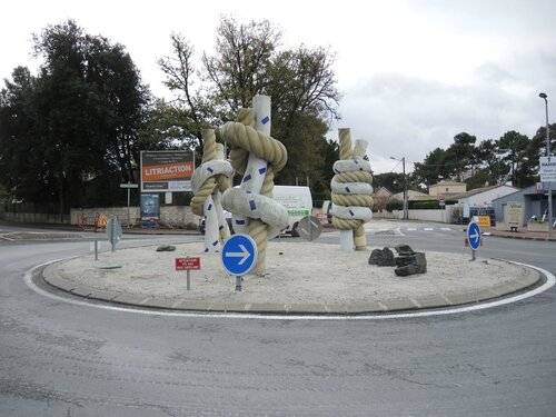 Saint-Georges-de-Didonne, rond-point des noeuds (17)