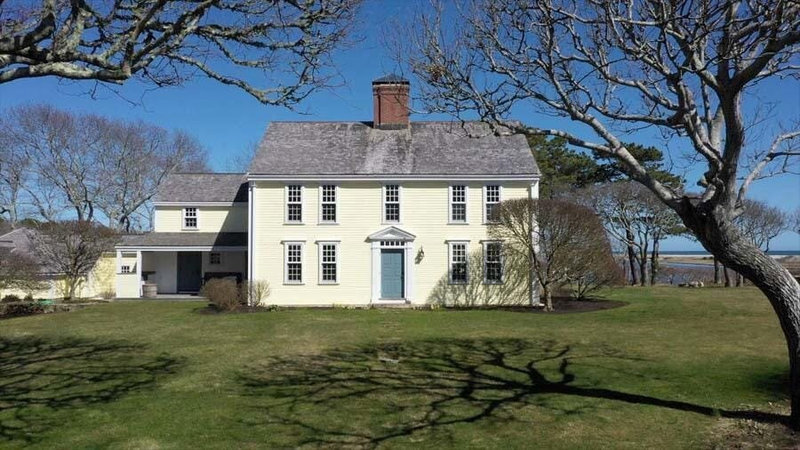Francis+York+Bunny+Mellon's+Cape+Cod+Home+Hits+the+Market4