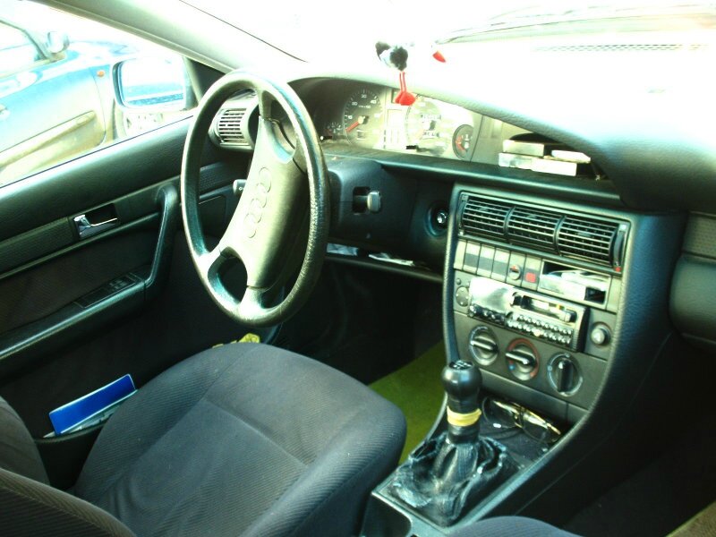 Audi100C4-2l5TDIint