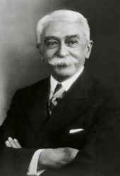 Pierre_de_Coubertin__le_fondateur_des_JO_modernes