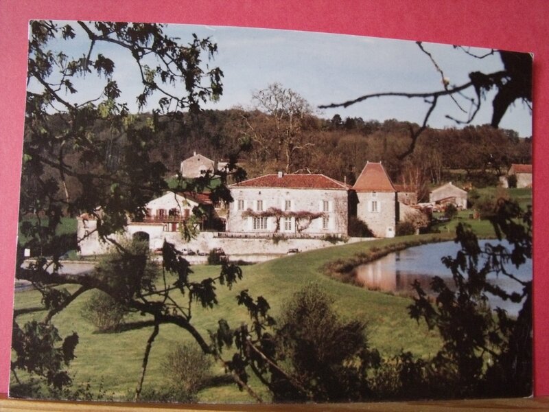 16 Charente - Eymoutiers - vierge