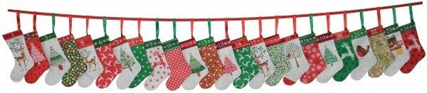 Mini-Stocking-Bunting-1798_1-Traditional-panel-600x131