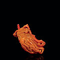 A large amber '<b>finger</b> <b>citron</b>' snuff bottle, Mid Qing dynasty