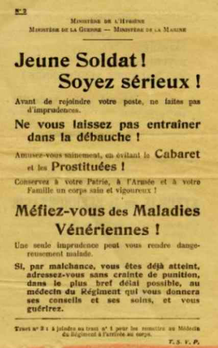 Jeune soldat soyez sérieux