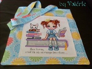 Petite Lectrice by Valérie