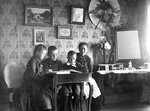 elvira_med_barn_1908_ca