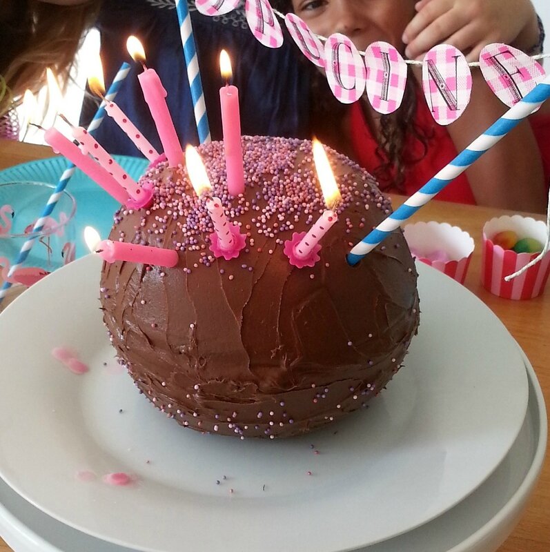 gateau-pinata-bougies