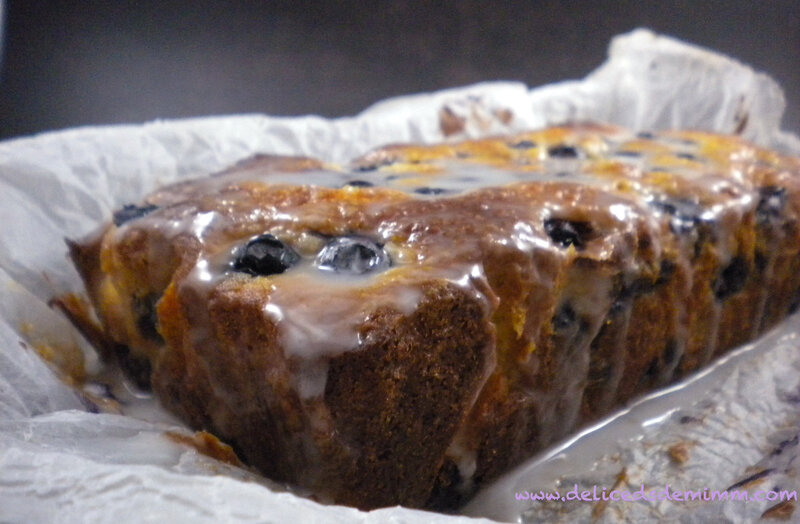 Le cake aux myrtilles, amandes et citron de Yotam Ottolenghi