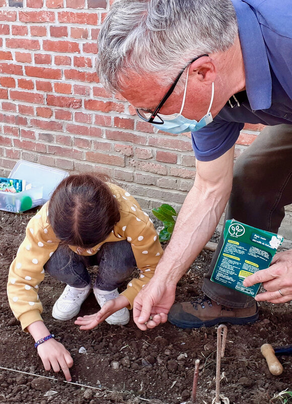 MÉDIATHÈQUE JARDINIERS PLANTATIONS 2021 fillette