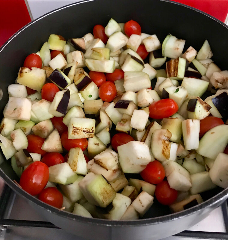 ajouter les aubergines, les tomates