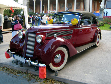 Audi_920_gl_ser_cabriolet_de_1938_01