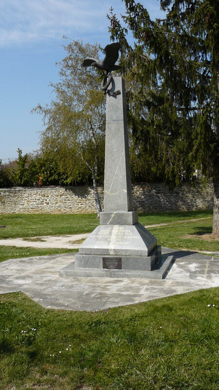 Monument-russe-Mormant