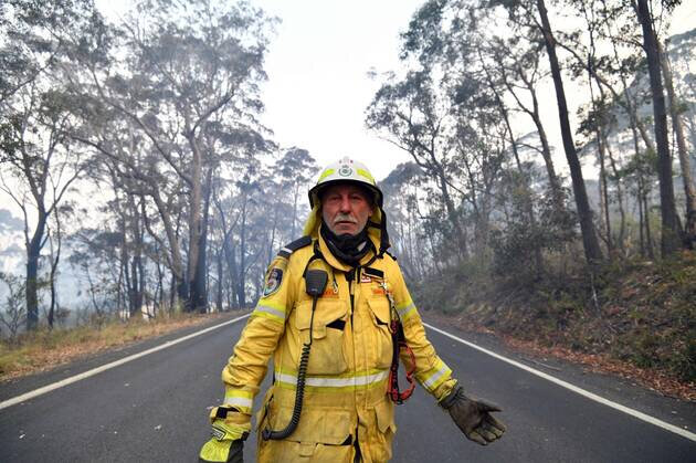 des milliers de pompiers 2