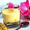 Crème mascarpone, galettes, <b>bananes</b>, confiture et miel