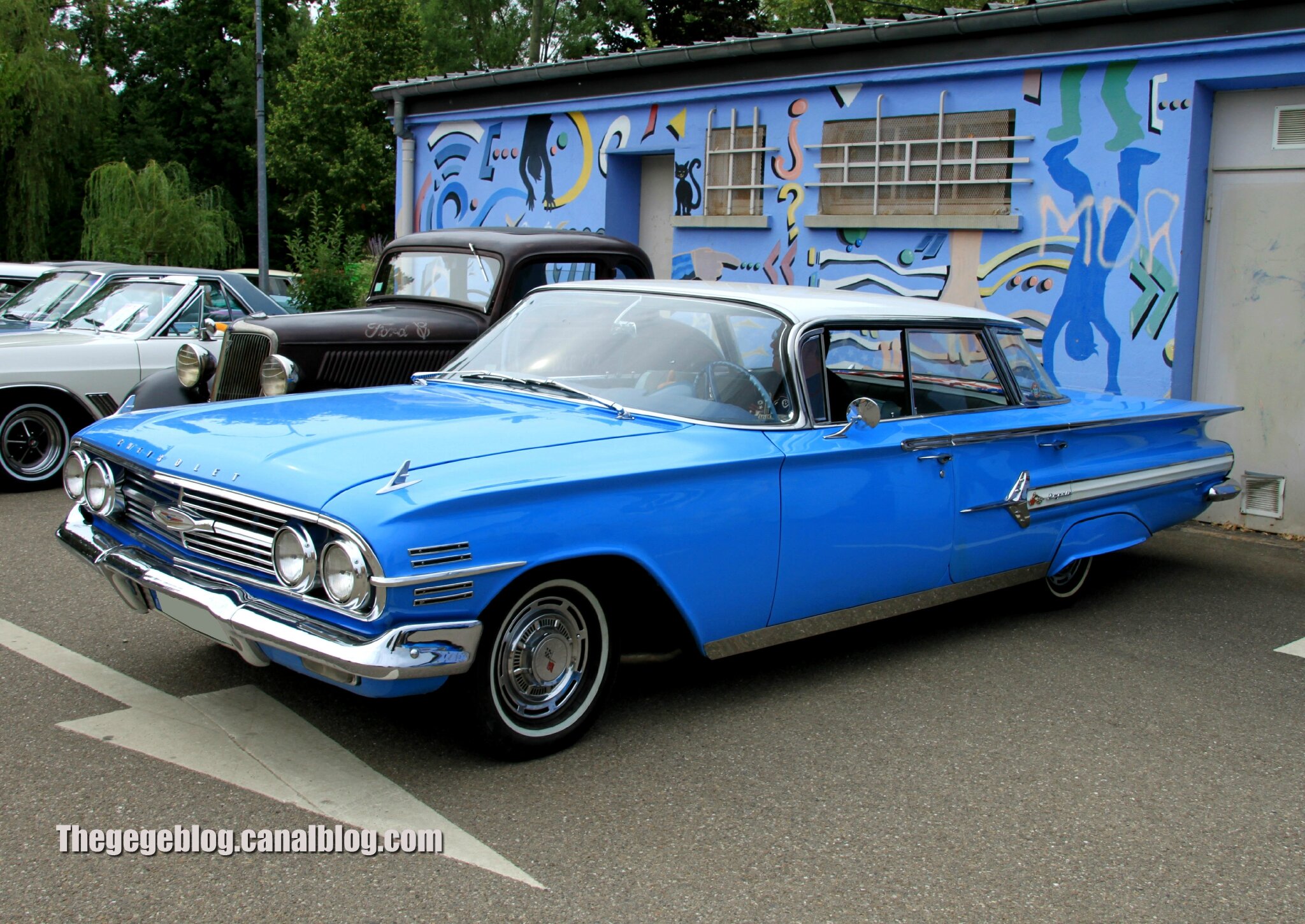 Chevrolet impala sport sedan de 1960 (Retrorencard aout 2013) 01