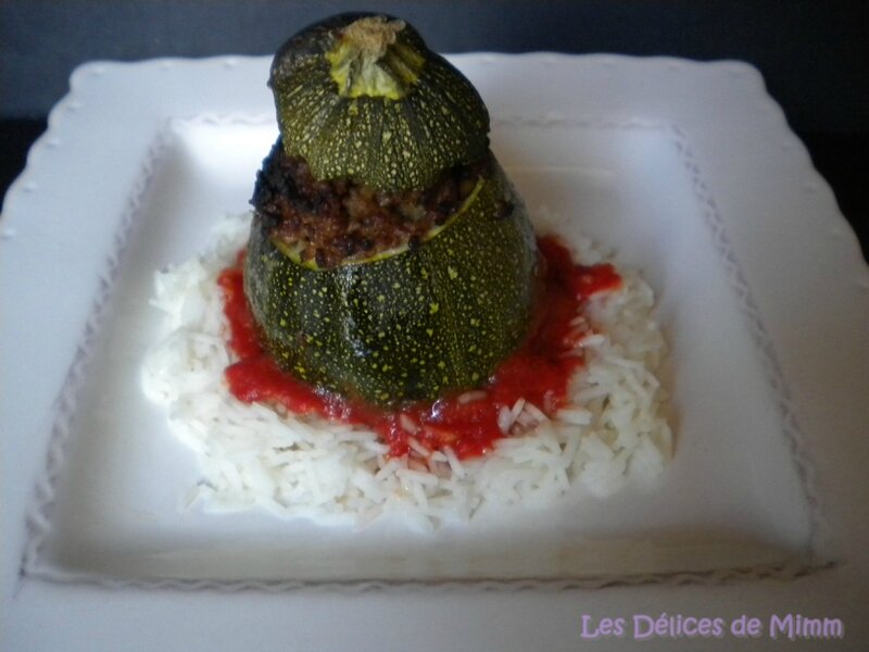 Courgettes rondes farcies à la viande, parmesan et pignons 3