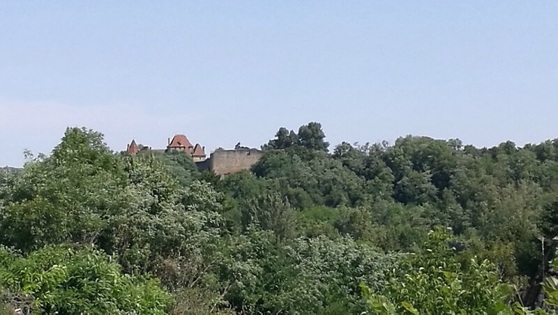 château Septème au loin