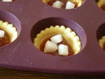 mini_tartelettes_au_caramel_de_poires_et_p_pites_de_chocolat__14_