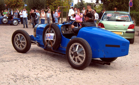 Bugatti_type_35B_GP_de_1926__Replica__02