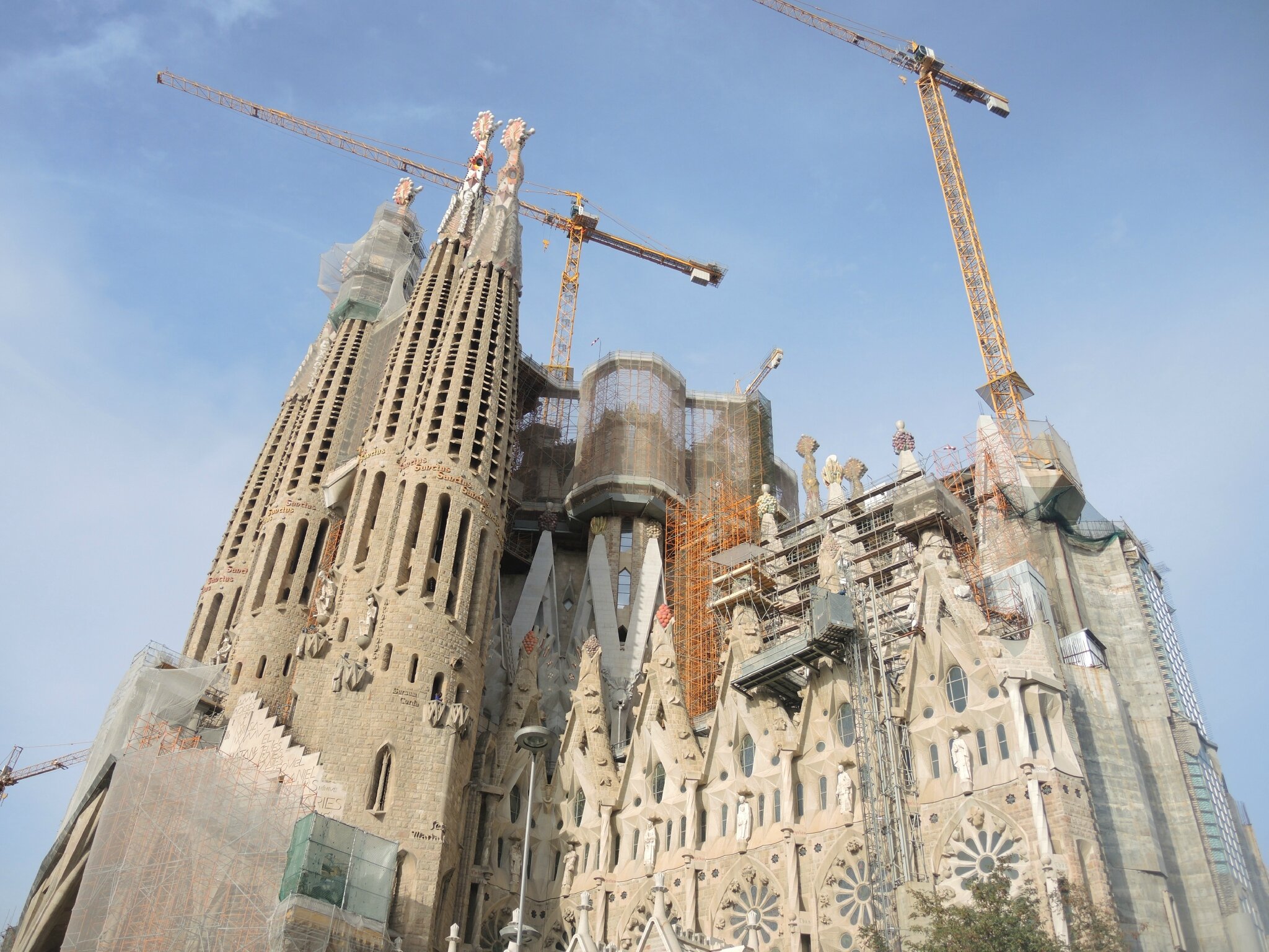 Barcelone, la Sagrada Familia, profil (Espagne)