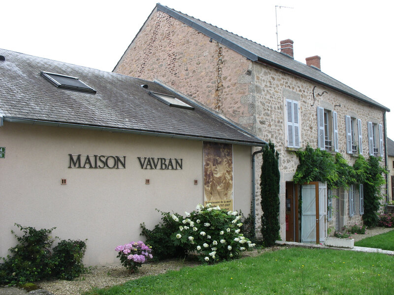 Saint-Léger-Vauban, maison Vauban (89)
