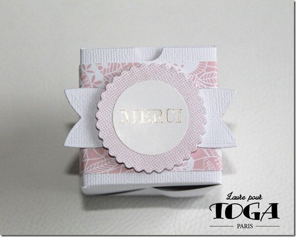 BOITE DRAGEES ROSE BLANC OR DT TOGA LAURE
