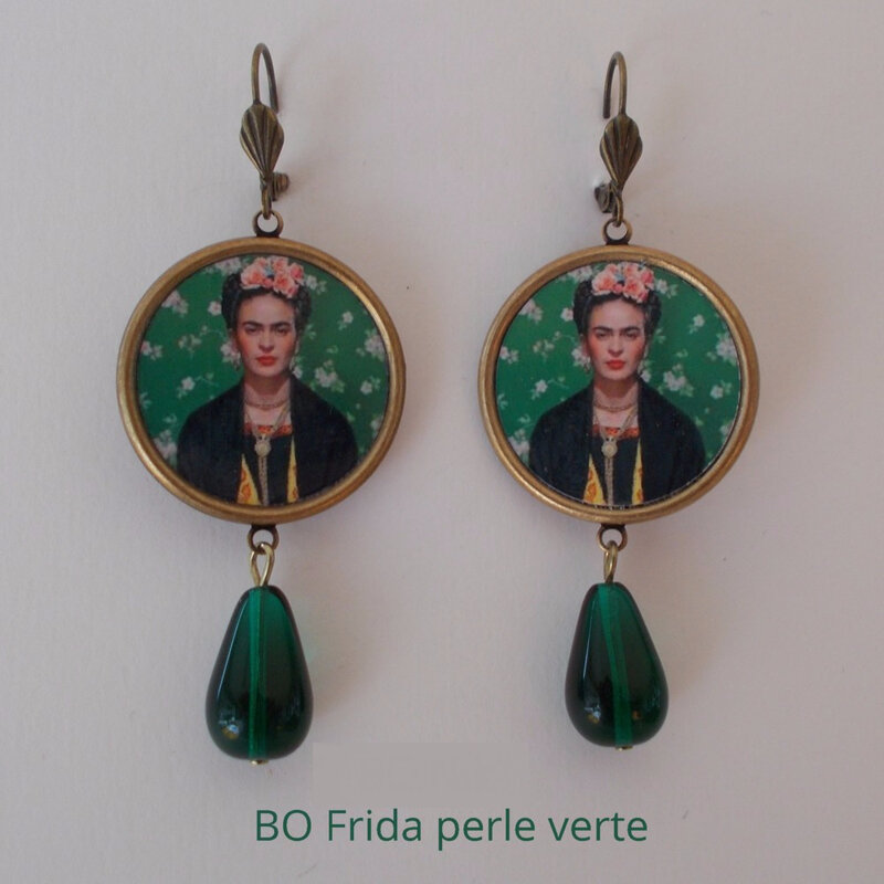 Boucles d'oreilles Frida perle verte