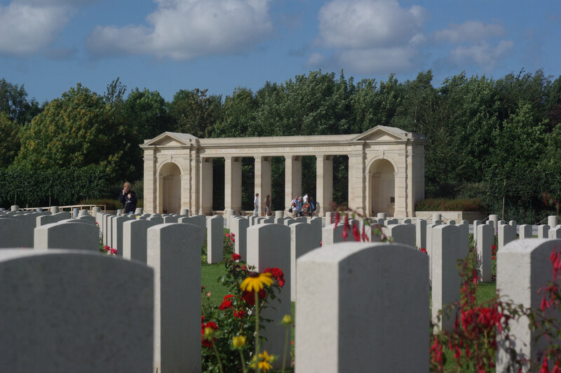 Bayeux-military-cemetery-2009