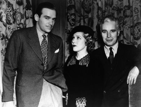 douglas_fairbanksjr_pickford_1945