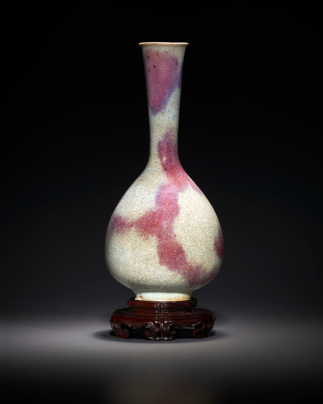 2022_NYR_20594_1039_003(an_extremely_rare_jun_purple-splashed_bottle_vase_northern_song-jin_dy010148)