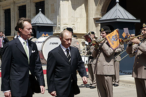 Vladimir_Putin_in_Luxembourg_24_May_2007-2
