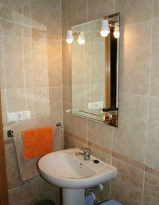 house-bathroom-01