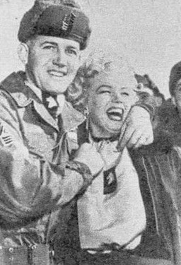 1954-02-17-korea-25th_division-with_sgt_guy_morgan-by_walt_durrell-4