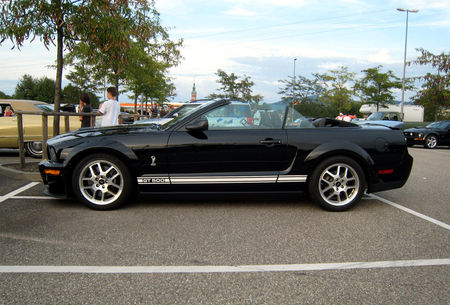 Shelby_GT_500_convertible__Rencard_du_Burger_King_avril_2010__02