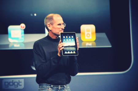 steve-jobs-ipad-450x298