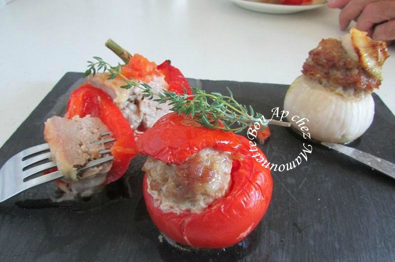 oignons rosé, poivron, tomates Bretagne, farcis à la chair mixte 019