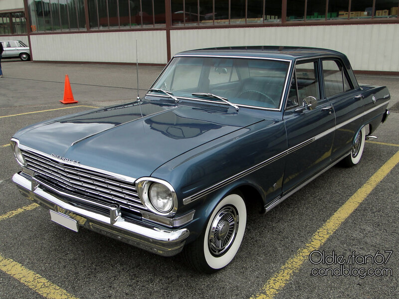 Chevrolet Chevy II 300 4door sedan-1963-01