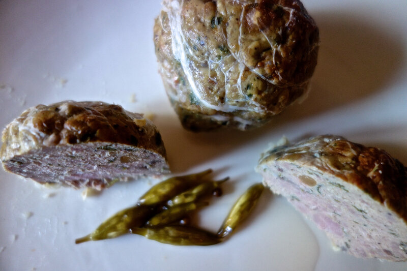 caillettes - boutons d'ail des ours au vinaigre et aux épices