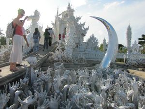 Rong Khun temple (8)