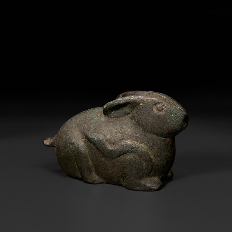 2023_NYR_21451_1115_000(a_rare_bronze_two-part_rabbit-form_container_tang-liao_dynasty051736)