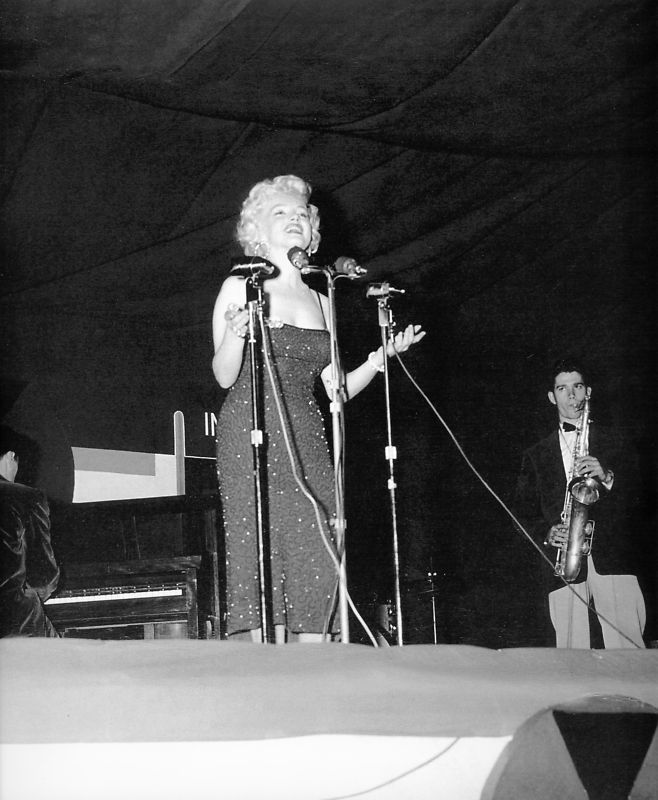1954-02-16-5_on_7th_infantery_division-stage-031-1a